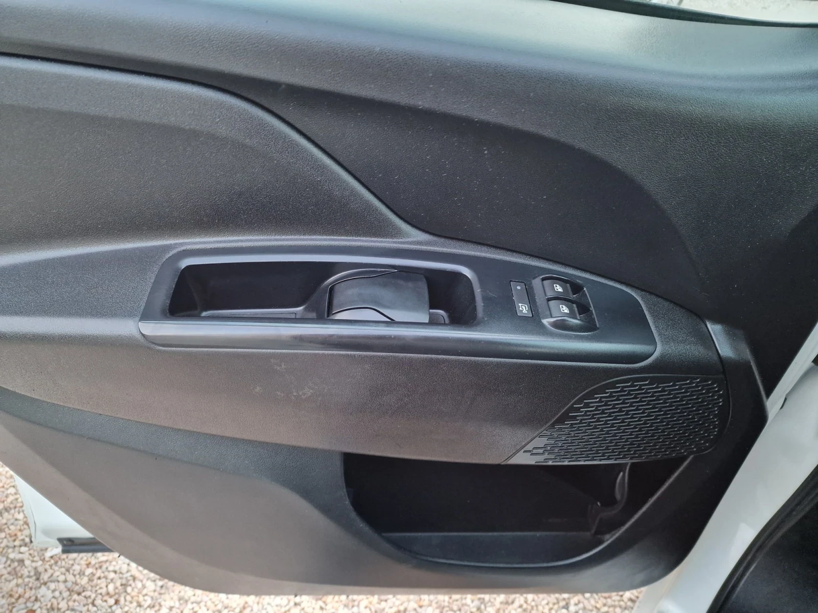Fiat Doblo 1.6TDI MAXI PROFESIONAL, снимка 13 - Автомобили и джипове - 56615143