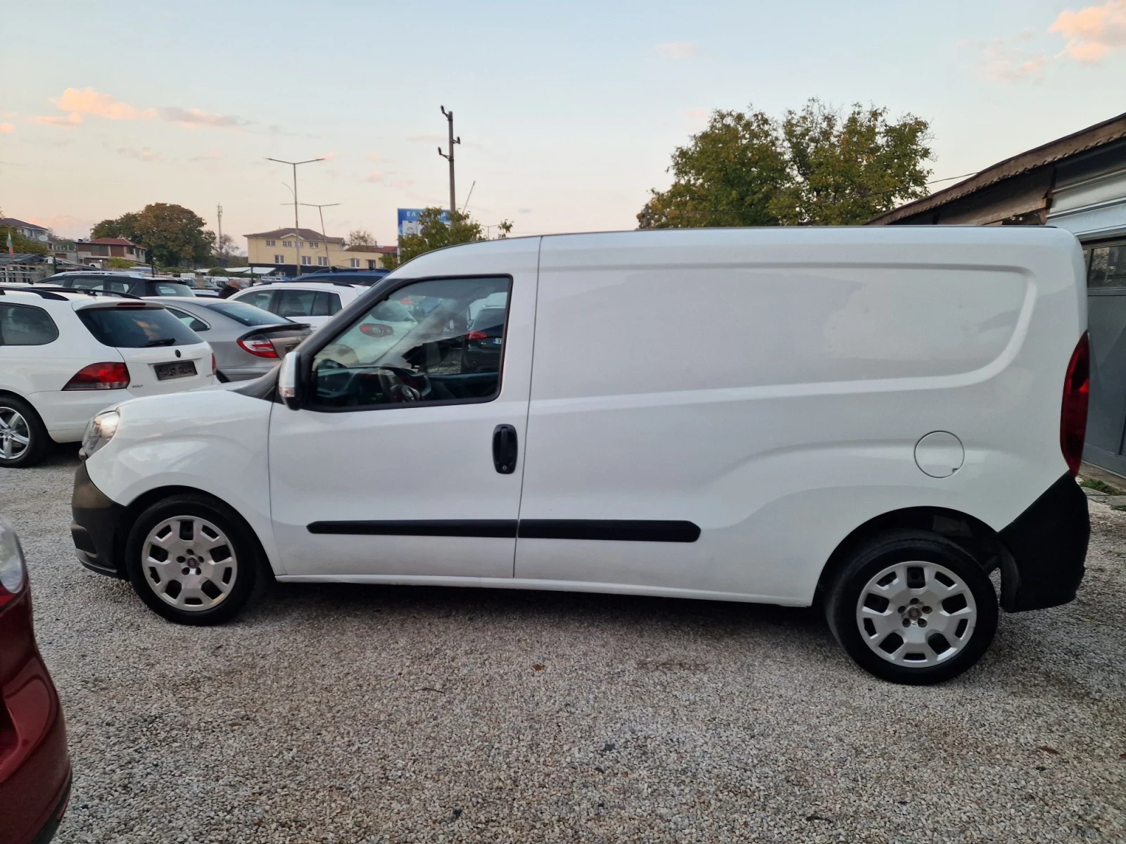 Fiat Doblo 1.6TDI MAXI PROFESIONAL, снимка 7 - Автомобили и джипове - 56615143
