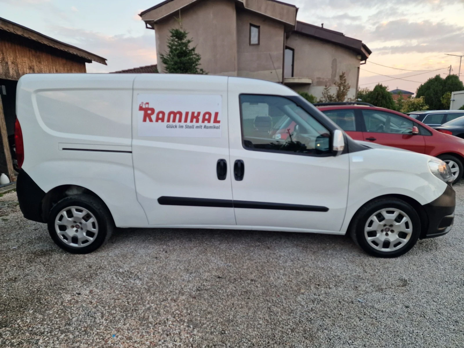 Fiat Doblo 1.6TDI MAXI PROFESIONAL, снимка 3 - Автомобили и джипове - 56615143