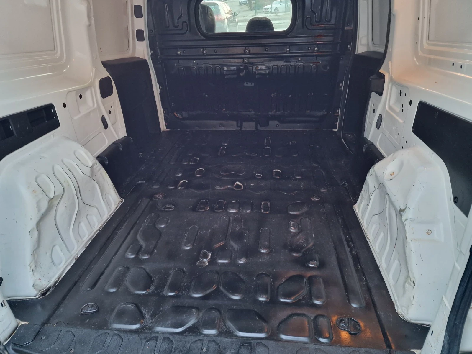 Fiat Doblo 1.6TDI MAXI PROFESIONAL, снимка 15 - Автомобили и джипове - 56615143