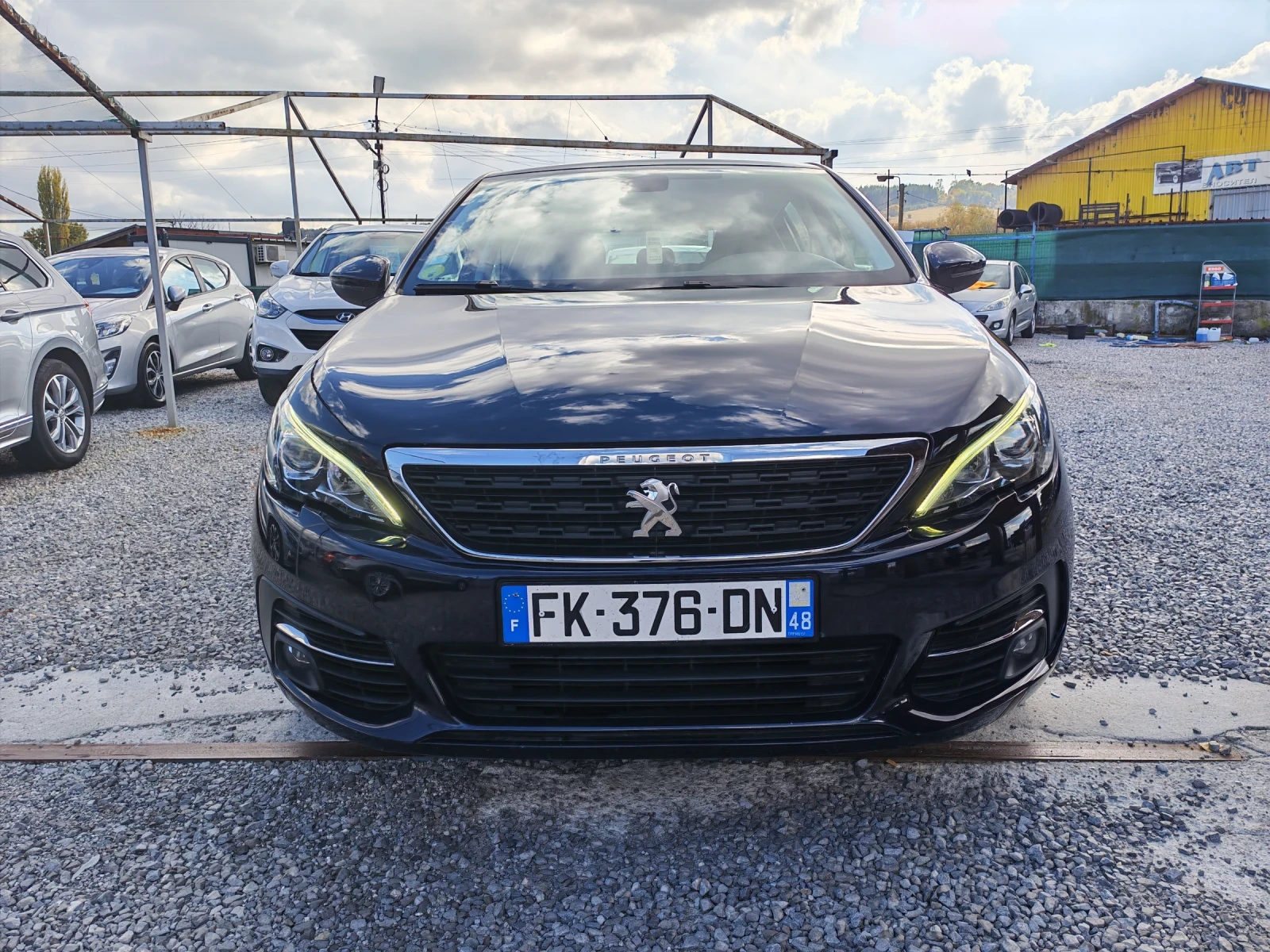 Peugeot 308 1.5 B-HDI, снимка 2 - Автомобили и джипове - 56647473