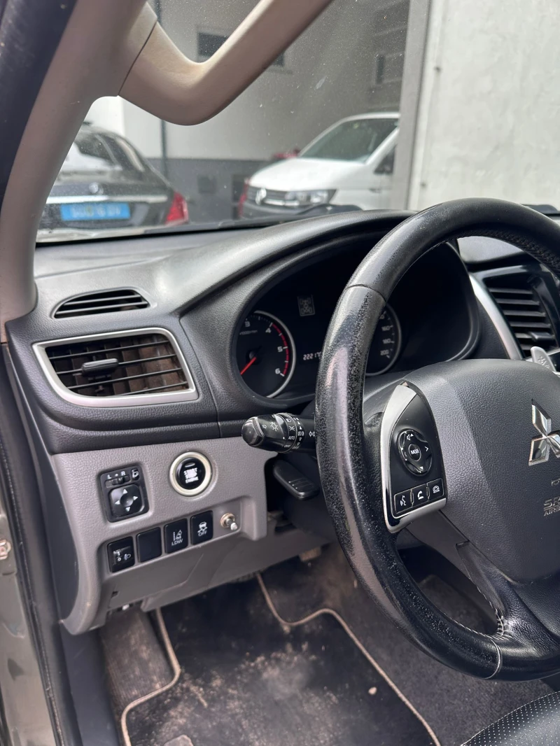 Mitsubishi L200 DI-D, снимка 14 - Автомобили и джипове - 47444054