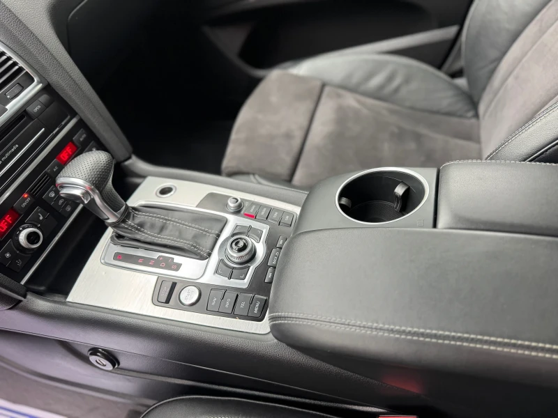 Audi Q7 S Line , снимка 9 - Автомобили и джипове - 52488559
