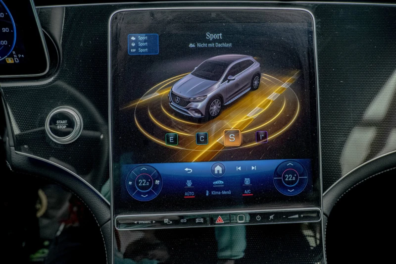 Mercedes-Benz EQE 300/SUV/100kWh/Night Packet/Подгрев/Камера/PRE-SAF, снимка 14 - Автомобили и джипове - 52090727