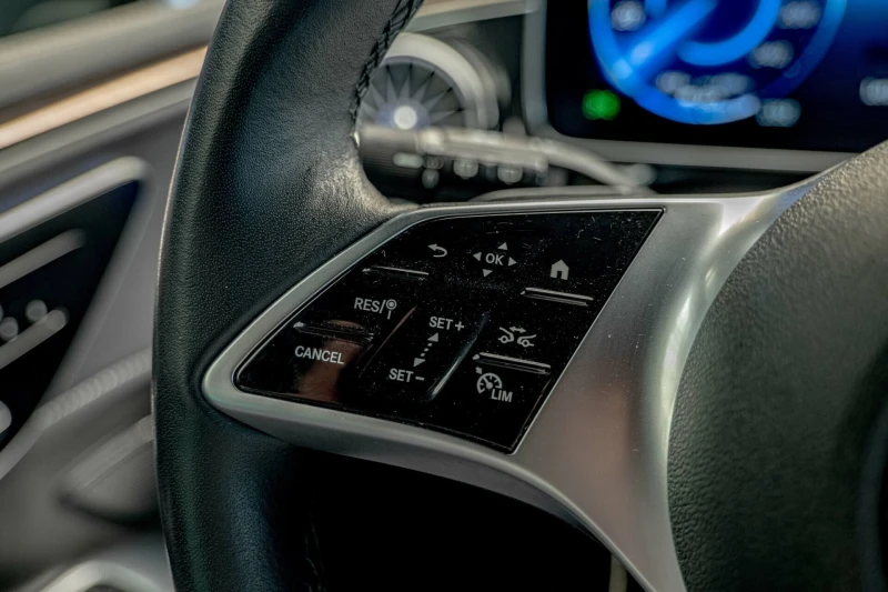 Mercedes-Benz EQE 300/SUV/100kWh/Night Packet/Подгрев/Камера/PRE-SAF, снимка 9 - Автомобили и джипове - 52090727