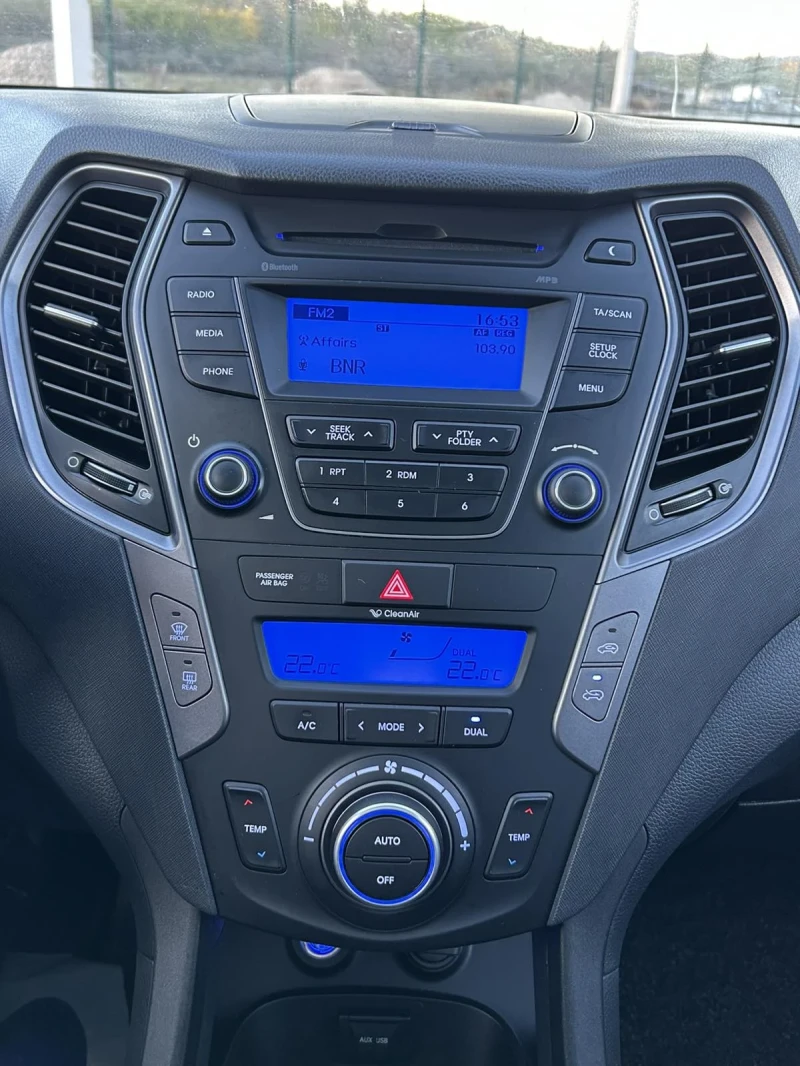 Hyundai Santa fe 2.0crdi, 150ps, снимка 10 - Автомобили и джипове - 52159729