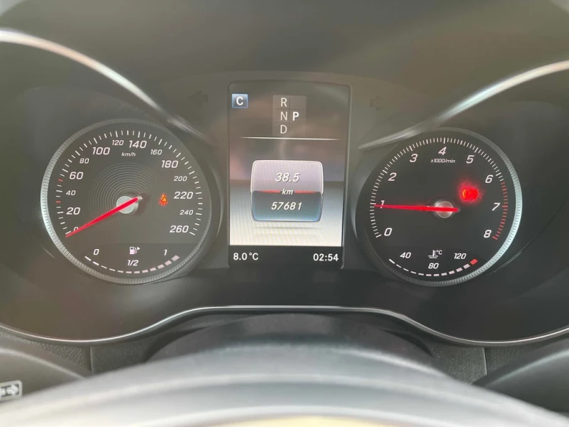 Mercedes-Benz GLC 300 * CARFAX * ЦЕНА ДО БЪЛГАРИЯ, снимка 8 - Автомобили и джипове - 52694039