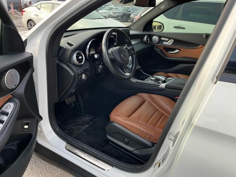 Mercedes-Benz GLC 300 * CARFAX * ЦЕНА ДО БЪЛГАРИЯ, снимка 7 - Автомобили и джипове - 52694039