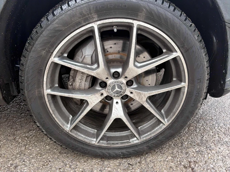 Mercedes-Benz GLC 300 * COUPE* 4MATIC* AMG* CARFAX* АВТО КРЕДИТ* , снимка 6 - Автомобили и джипове - 53189502