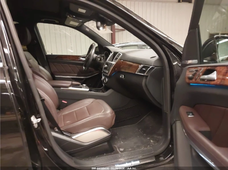 Mercedes-Benz GL 550 ОБДУХВАНЕ* ПОДГРЕВ* HARMON/KARDON* 360* M.TOЧКА, снимка 8 - Автомобили и джипове - 53296478