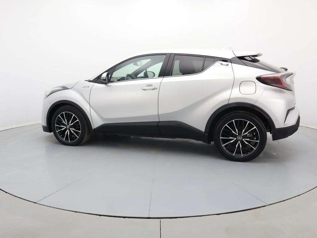 Toyota C-HR 1.8 Hybrid - изображение 8