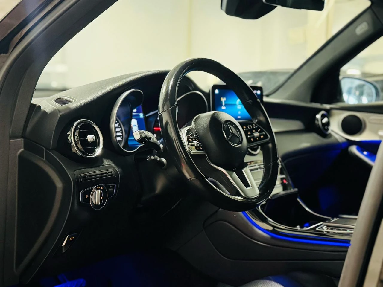 Mercedes-Benz GLC 300 4Matic - изображение 8