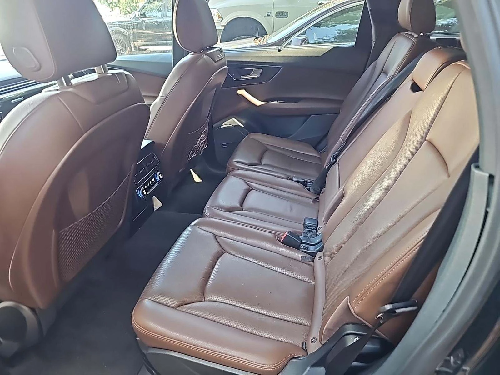 Audi Q7 Premium Plus - изображение 6