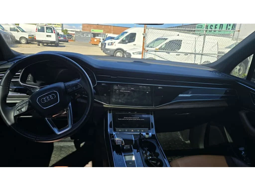 Audi Q7 3.0L V6 Progressive 7 Passenger CERTIFIED  CARFAX | Mobile.bg � ����������� 14