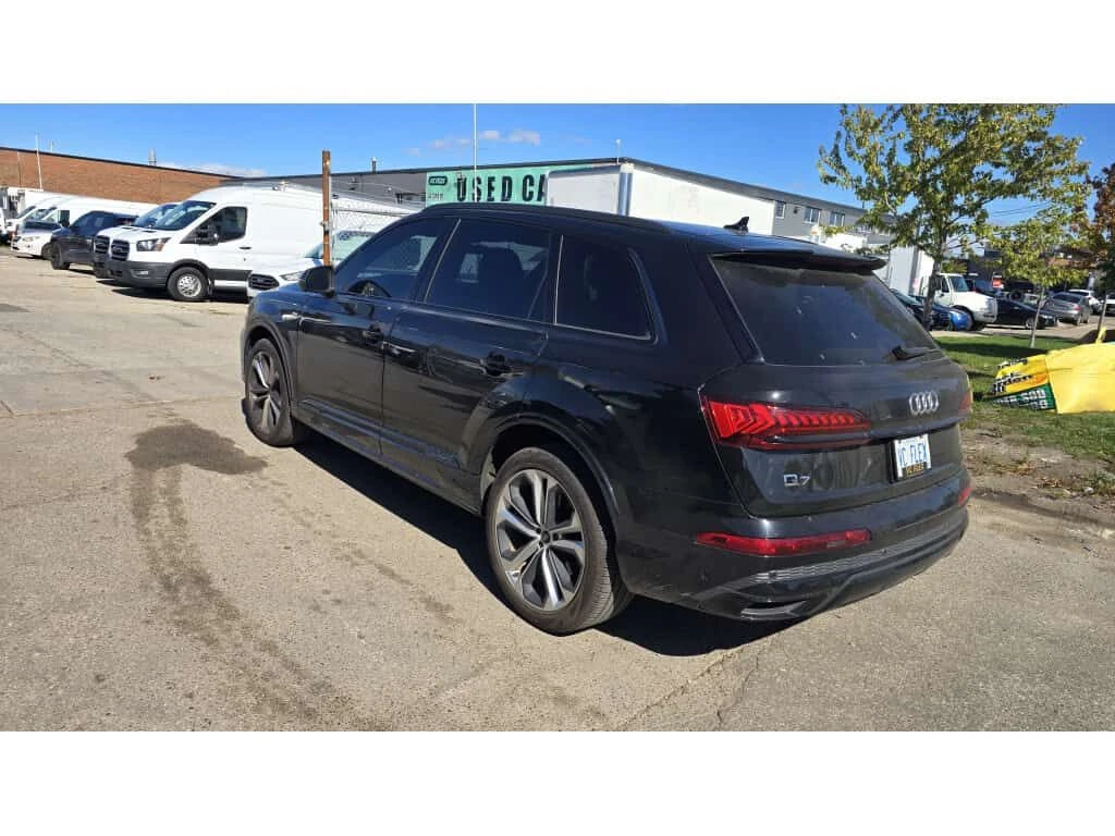 Audi Q7 3.0L V6 Progressive 7 Passenger CERTIFIED  CARFAX - изображение 6