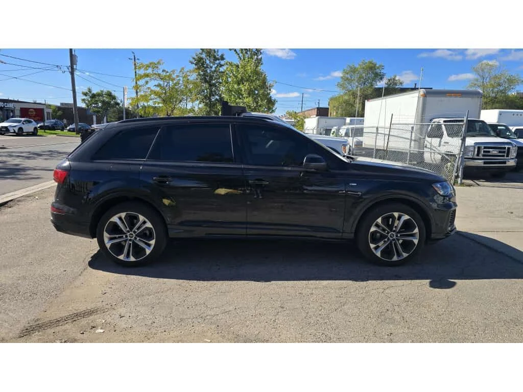 Audi Q7 3.0L V6 Progressive 7 Passenger CERTIFIED  CARFAX - изображение 4