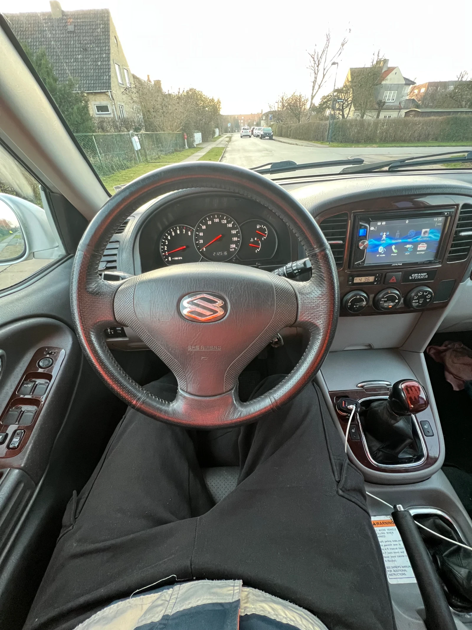 Suzuki Grand vitara, снимка 4 - Автомобили и джипове - 53740476