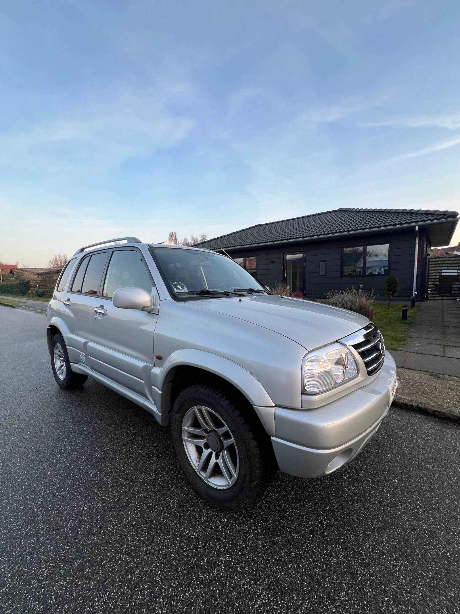 Suzuki Grand vitara, снимка 15 - Автомобили и джипове - 53740476