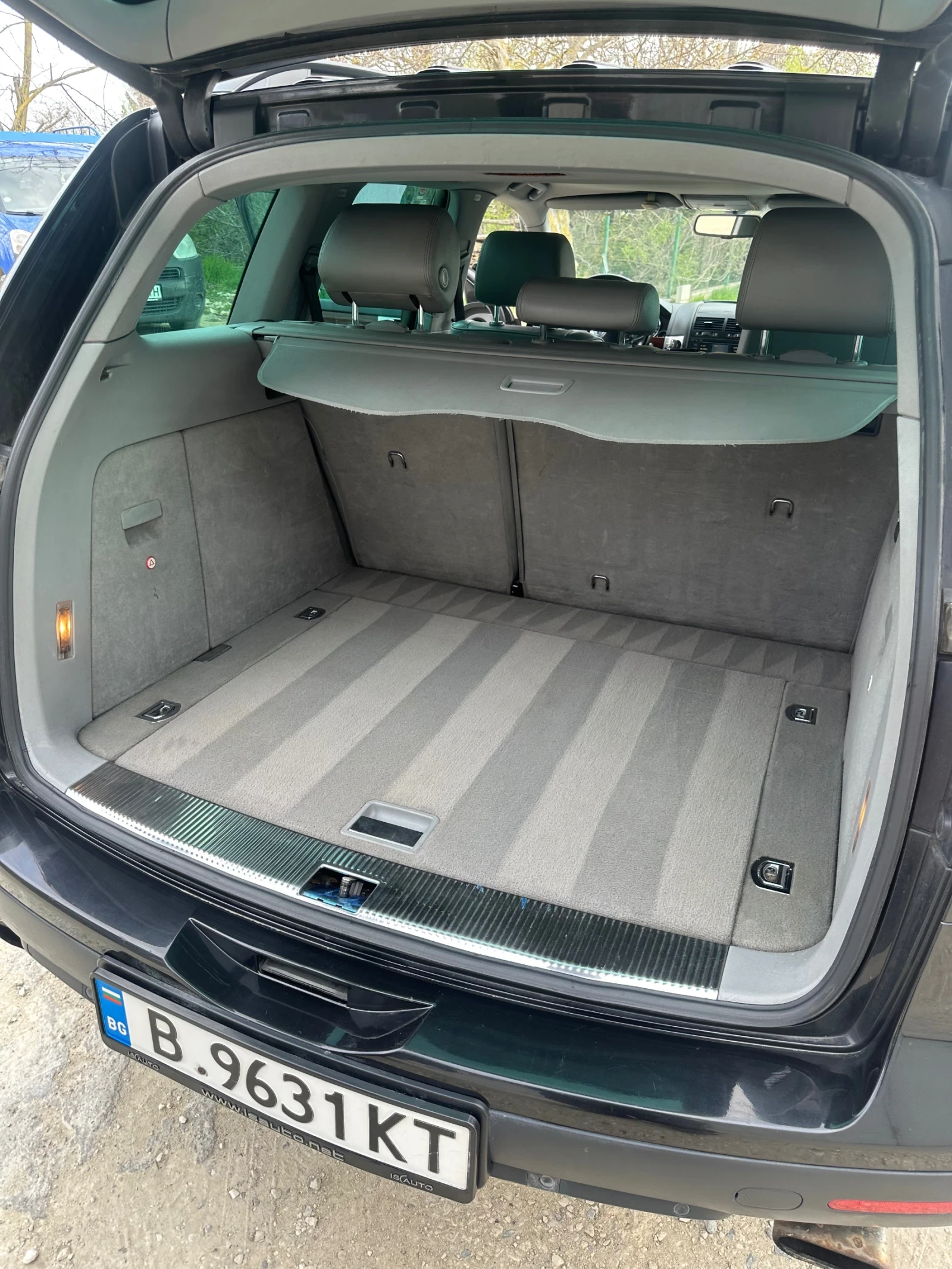 VW Touareg, снимка 5 - Автомобили и джипове - 54285701