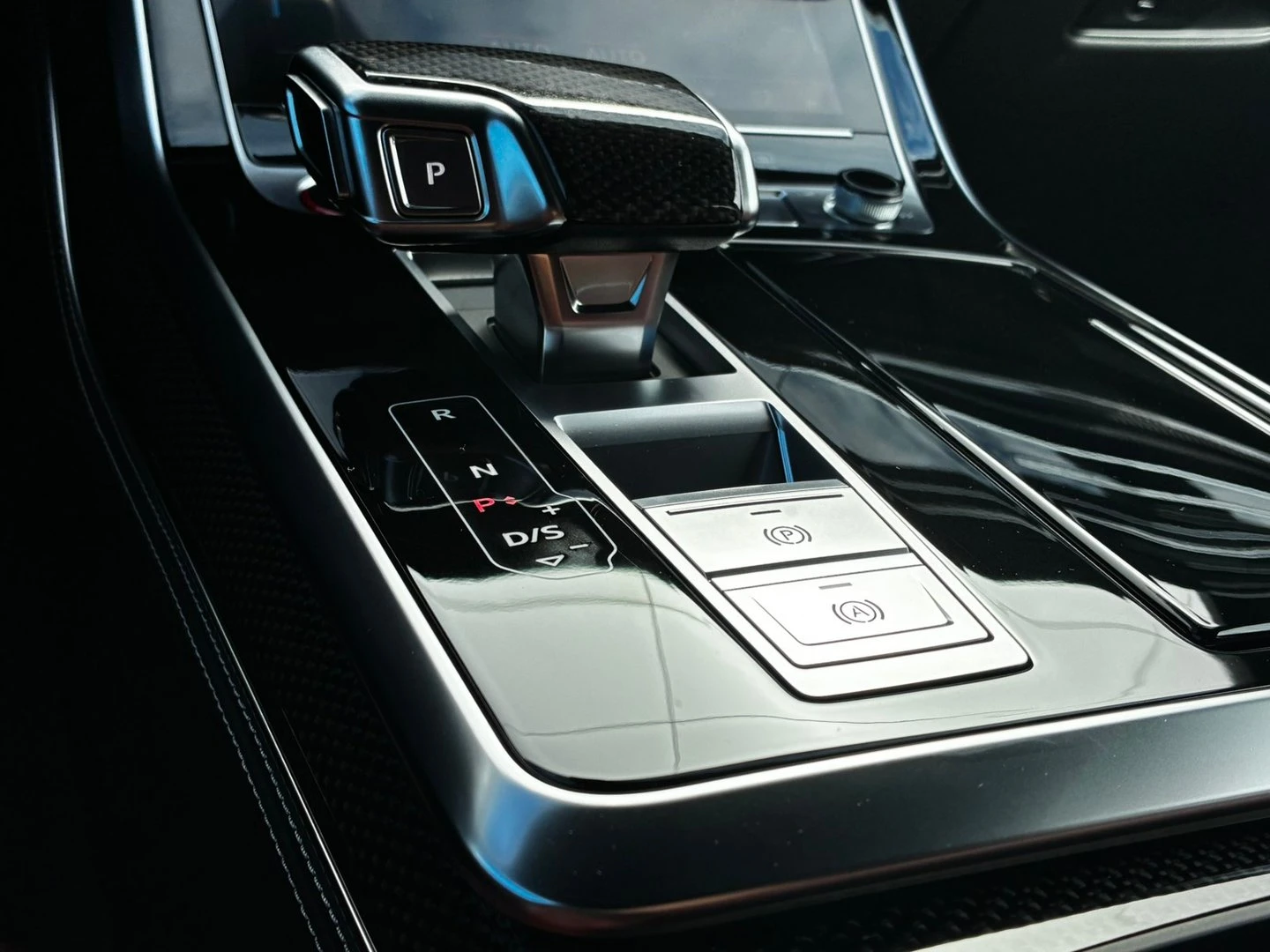 Audi SQ8, снимка 11 - Автомобили и джипове - 56422290