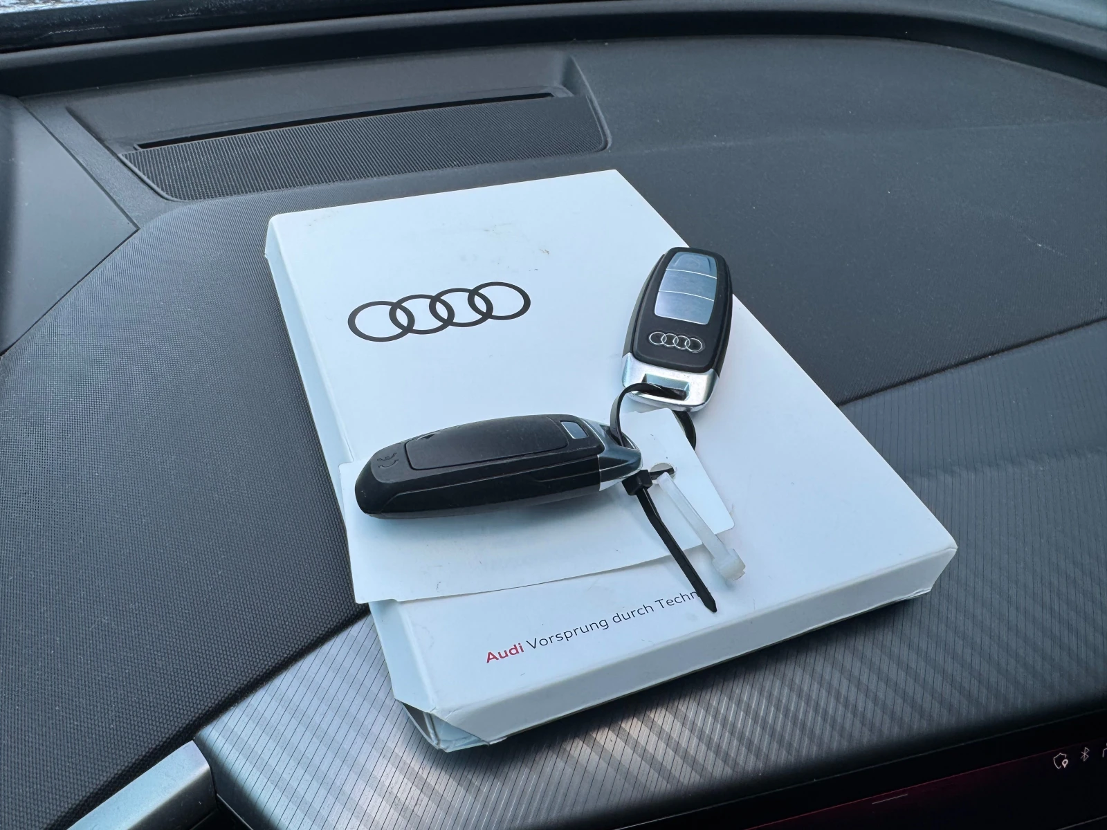 Audi Q4 40 Launch Edition, снимка 11 - Автомобили и джипове - 54587868