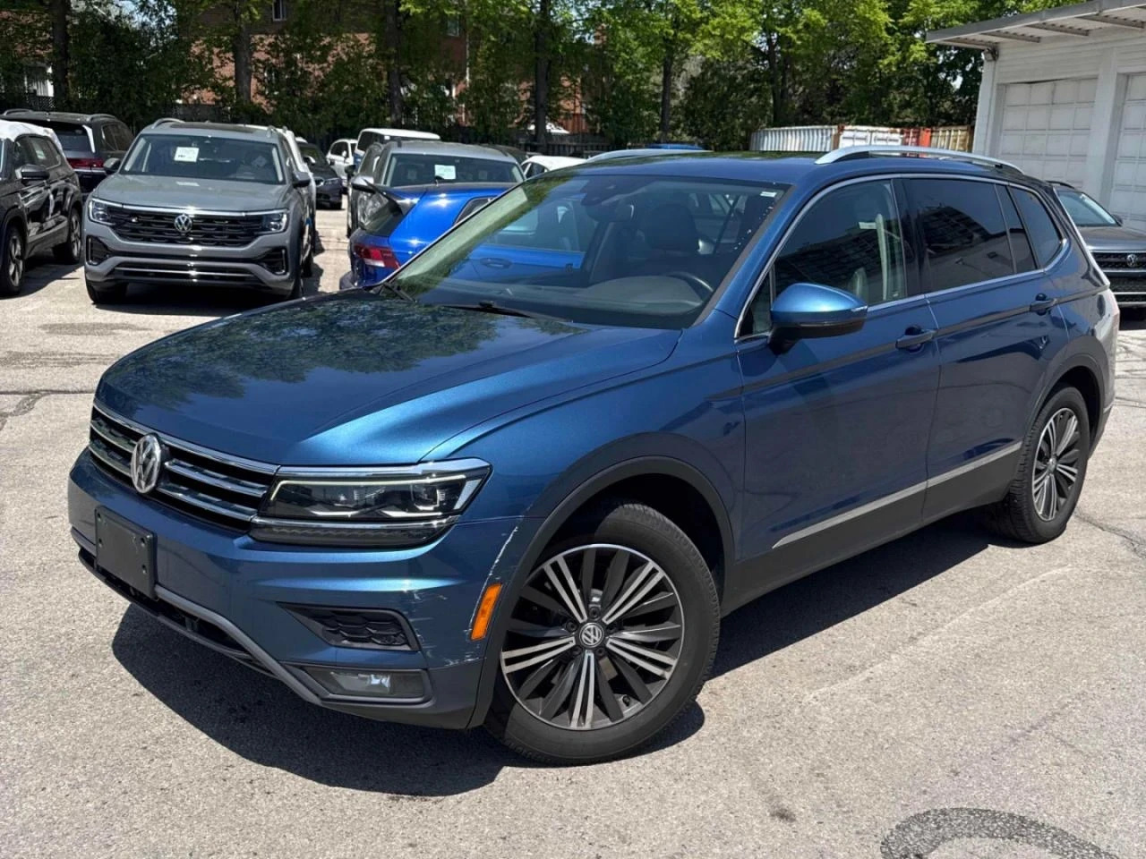 VW Tiguan Highline* 4х4* Pano* 360view* Подгрев* Keyless