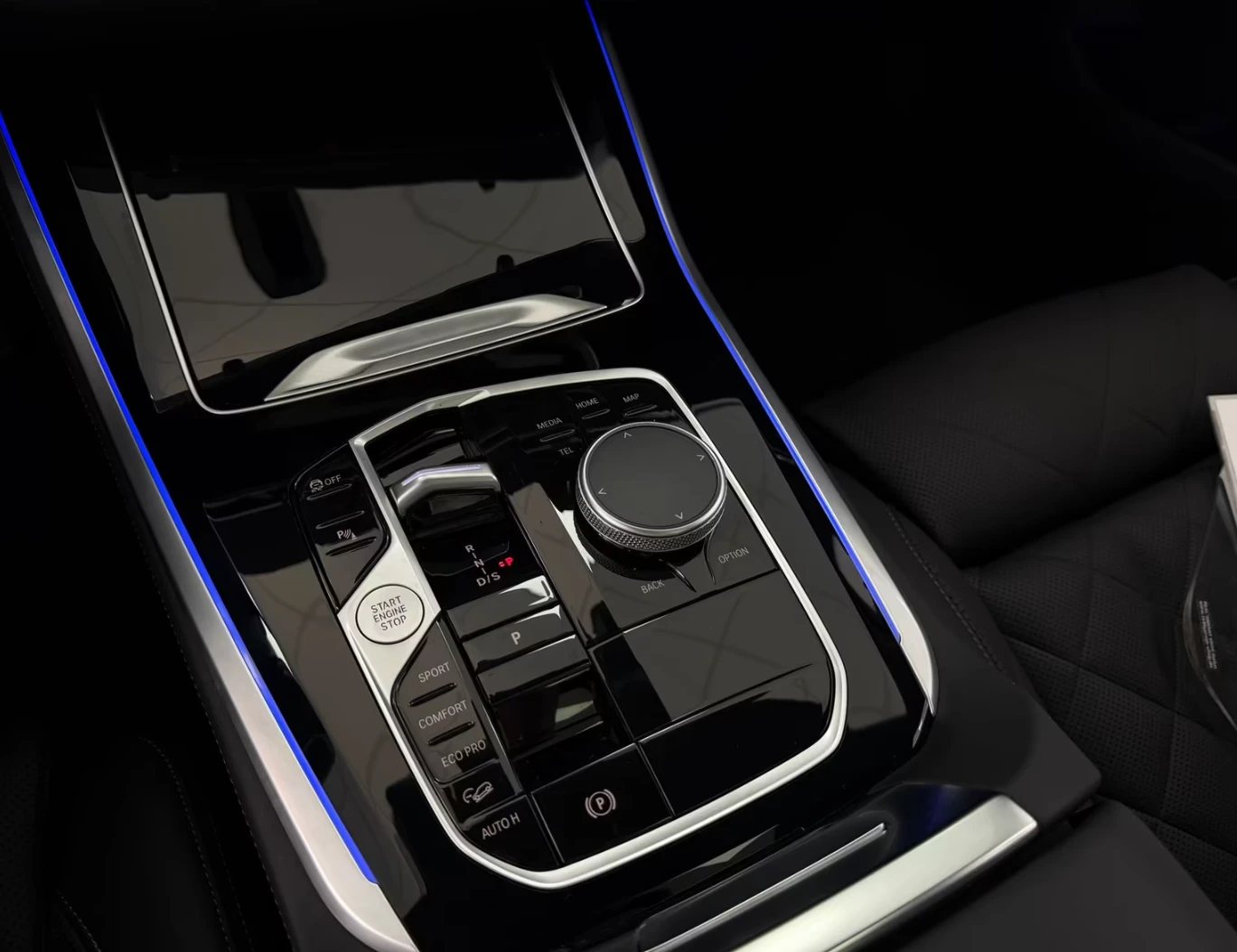 BMW X5 40d* M-SPORT PRO* SKY* ВАКУУМ* 360* HUD* H/K* , снимка 12 - Автомобили и джипове - 54937856