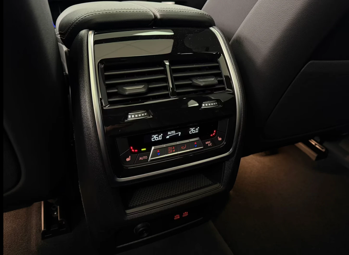 BMW X5 40d* M-SPORT PRO* SKY* ВАКУУМ* 360* HUD* H/K* , снимка 16 - Автомобили и джипове - 54937856