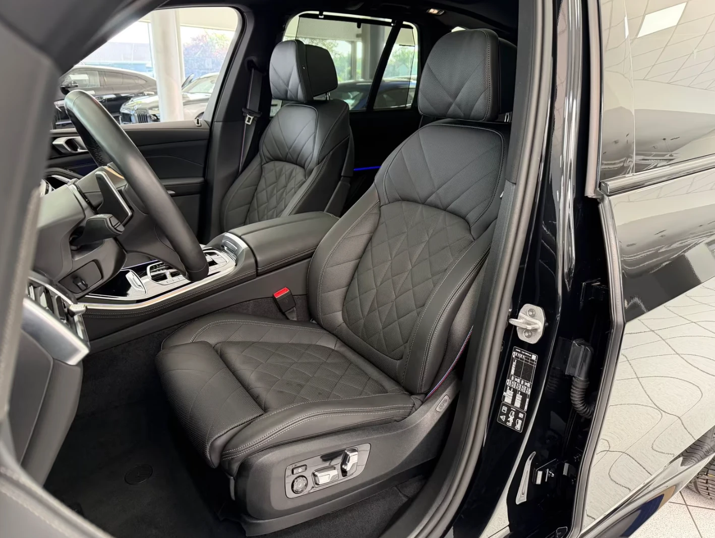 BMW X5 40d* M-SPORT PRO* SKY* ВАКУУМ* 360* HUD* H/K* , снимка 7 - Автомобили и джипове - 54937856
