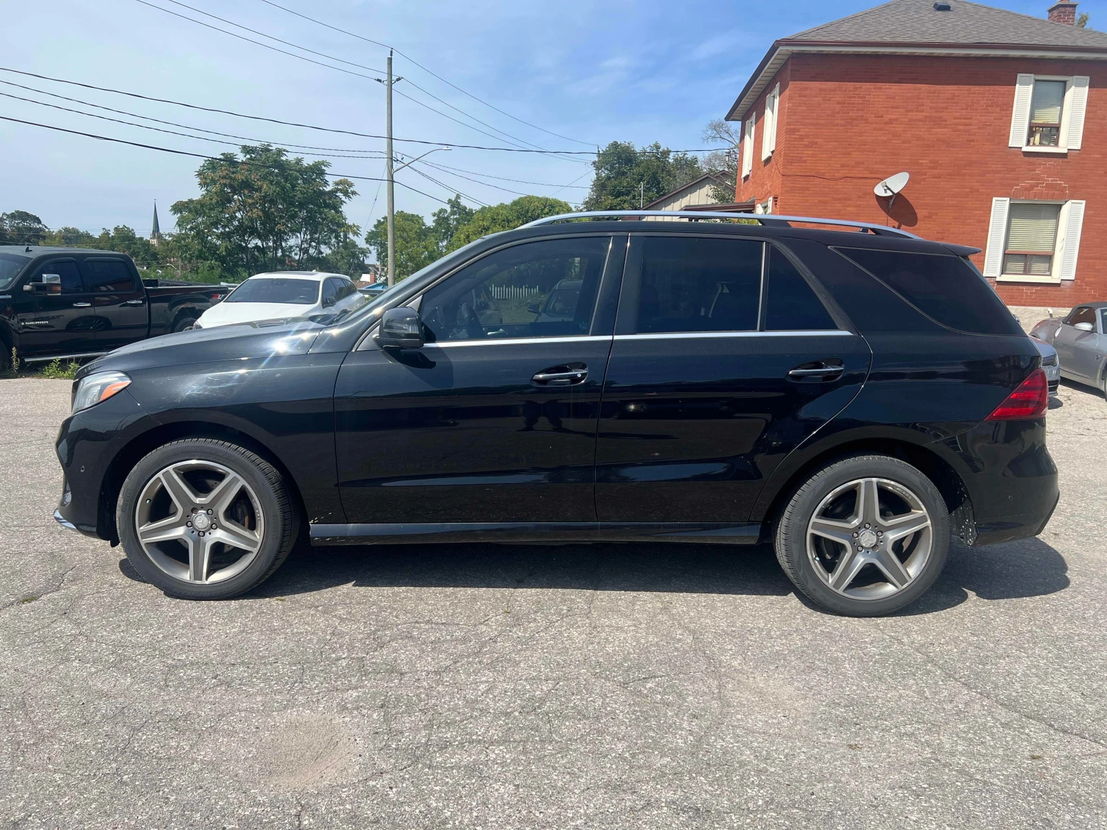 Mercedes-Benz GLE 350 D * H&K * AIRMATIC * ПАНОРАМА * CARFAX * , снимка 16 - Автомобили и джипове - 56023877