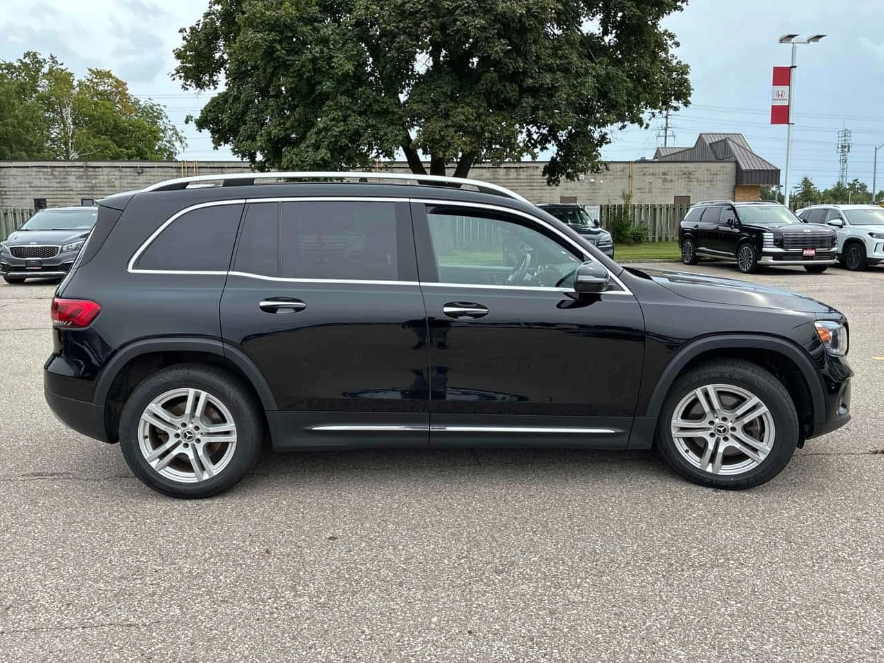 Mercedes-Benz GLB * 250 * CARFAX * , снимка 3 - Автомобили и джипове - 56185867
