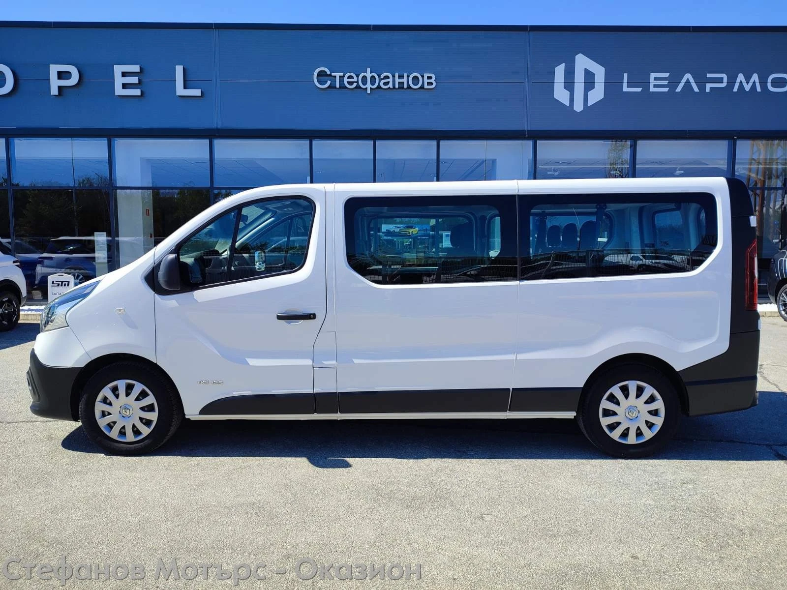 Renault Trafic L2H1 8+ 1 Grand Combi Expression 1.6 dCI (125HP) M, снимка 4 - Бусове и автобуси - 55987302