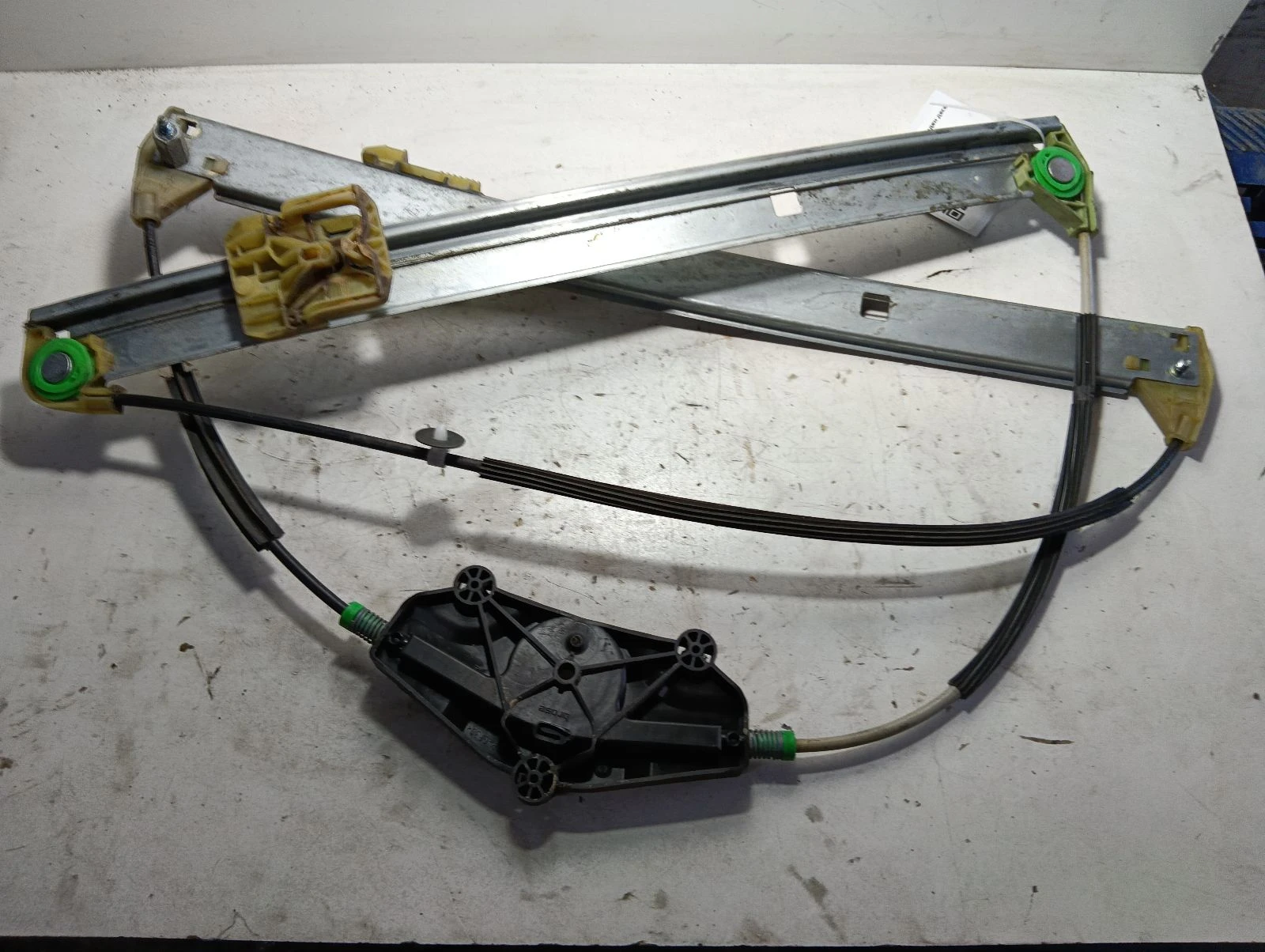 стъклоповдигач преден десен 8R0837462B Audi Q5