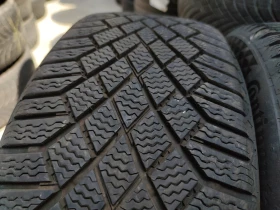 Гуми Зимни 205/50R17, снимка 1 - Гуми и джанти - 47267740