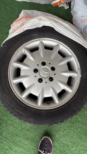����� �� �������� �� ���� � ������ 215/60R16 �� Mercedes-Benz