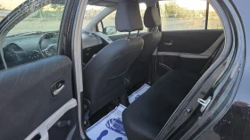 Toyota Yaris БЕЗУПРЕЧНА , снимка 8