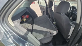 VW Jetta 1.6i 102кс. Ръчка Газ 74 000км, снимка 10
