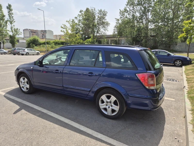 Opel Astra H Комби (Фейслифт 2007), снимка 6 - Автомобили и джипове - 46360958