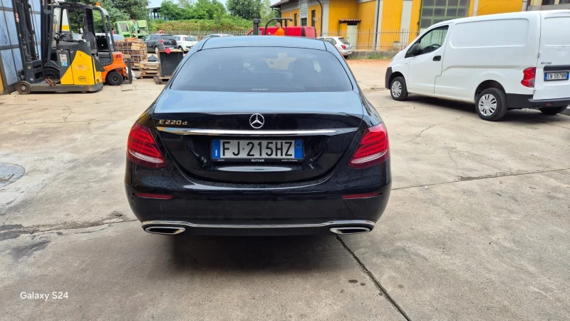 Mercedes-Benz E 220 2.0cdi 194hp-LED-Navi-Кожа-9Gtronic-Подгрев, снимка 3 - Автомобили и джипове - 47305898