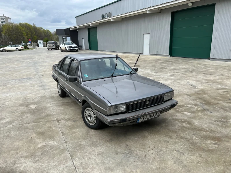 VW Santana, снимка 2 - Автомобили и джипове - 48936140