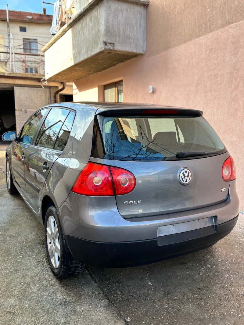 VW Golf 1.9, снимка 5 - Автомобили и джипове - 49132971