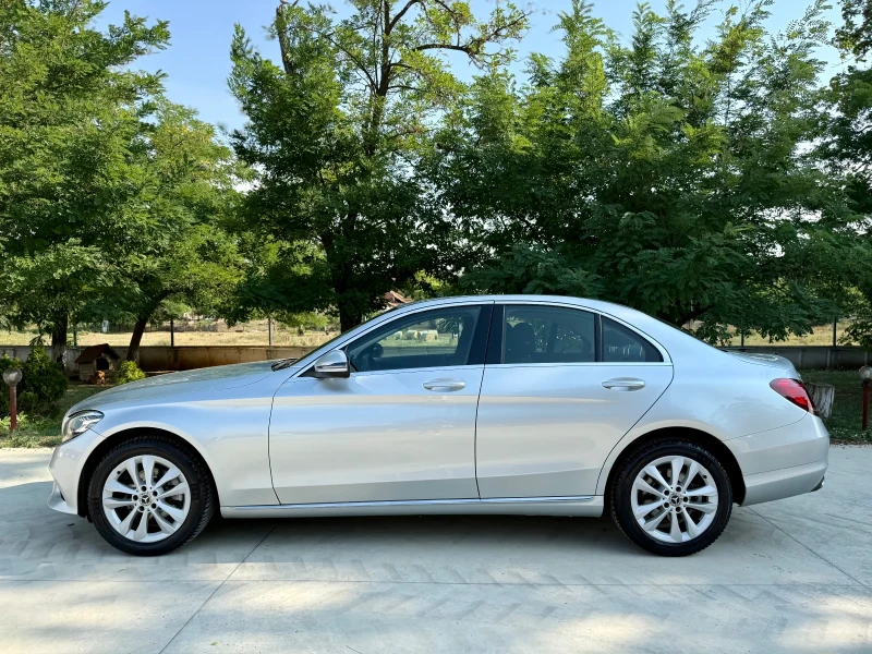 Mercedes-Benz C 180, снимка 4 - Автомобили и джипове - 51244686