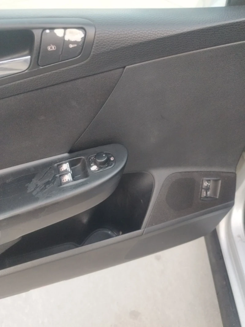 VW Passat, снимка 14 - Автомобили и джипове - 52218127