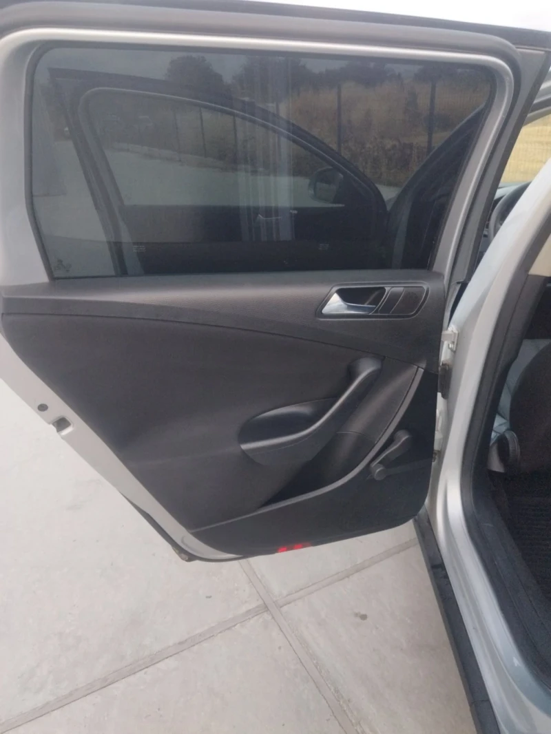 VW Passat, снимка 13 - Автомобили и джипове - 52218127
