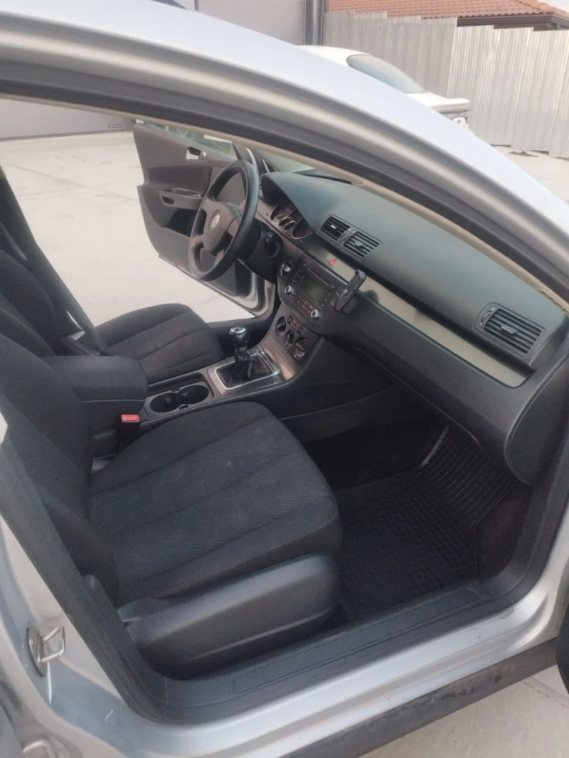 VW Passat, снимка 10 - Автомобили и джипове - 52218127