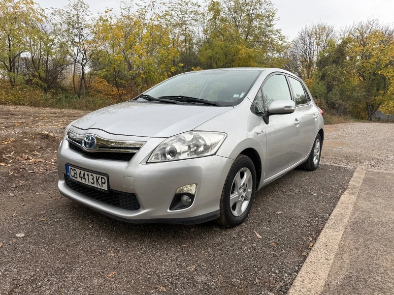 Toyota Auris Hybrid, снимка 2 - Автомобили и джипове - 52416733