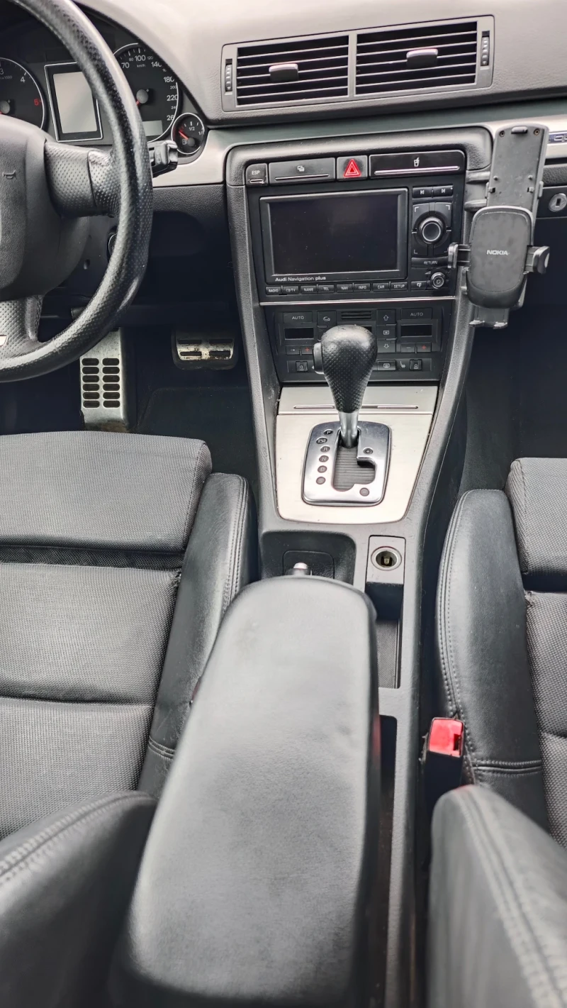 Audi A4 3.0 TDI QUATRO S-line , снимка 2 - Автомобили и джипове - 53032377