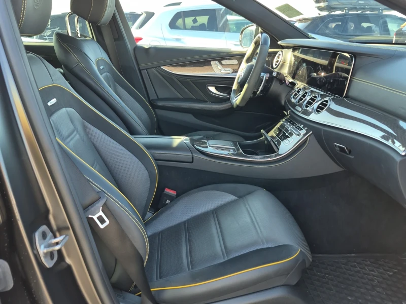Mercedes-Benz E 63 AMG  S 4MATIC+ , снимка 9 - Автомобили и джипове - 53563455