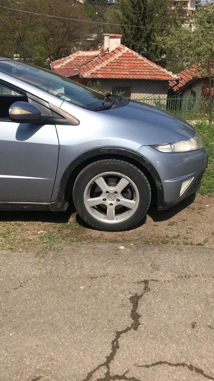 Honda Civic, снимка 2 - Автомобили и джипове - 48070611