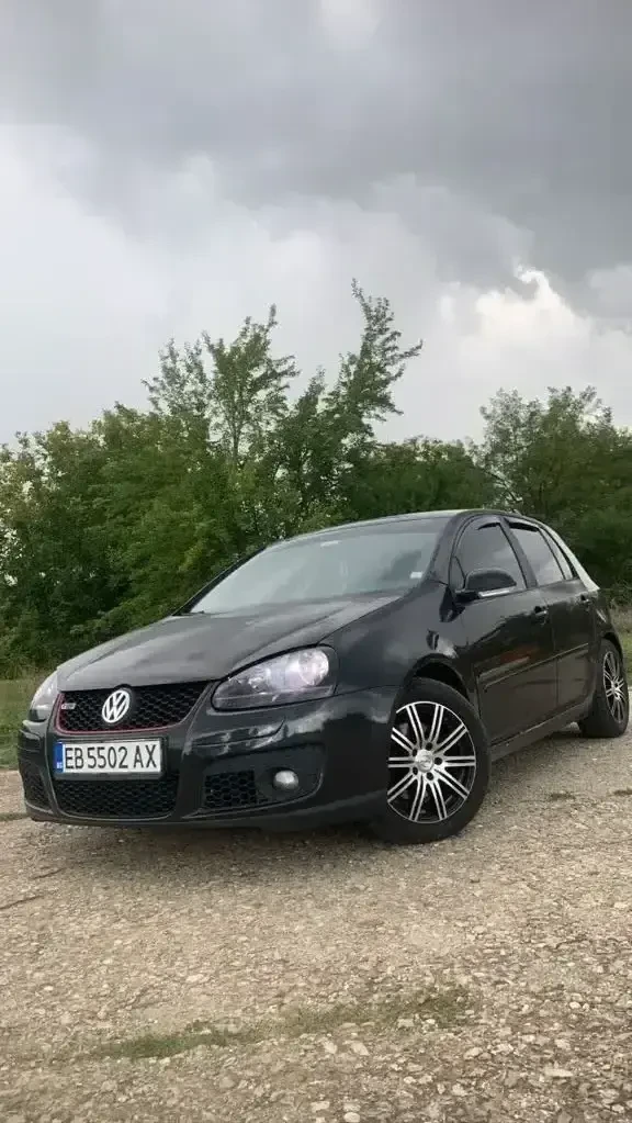 VW Golf, снимка 1 - Автомобили и джипове - 49424060